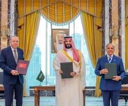 Saudi ⁠Arabia, Pakistan and Turkiye Sign Joint Defence Pact
