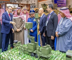 Saudi Defense Minister Inaugurates World Defense Show 2026