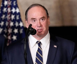 US Navy Secretary Dismissed as Blockade of Iranian Ports Continues