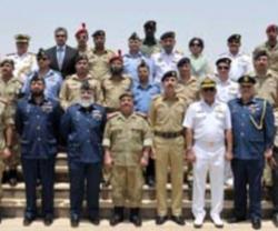 Pakistani Defense College Delegation Tours Bahrain’s National Guard