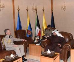 Kuwait Defense Minister Meets Britain’s Chief of Air Staff