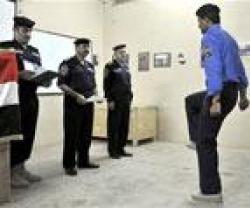 Iraq Delays Security Hand Over to Police