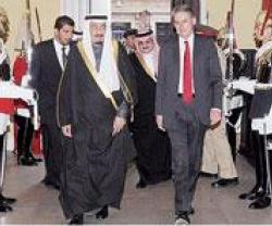Saudi Arabia, UK to Boost Defense Ties
