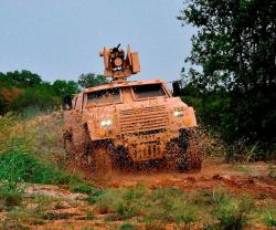 LM Team's JLTV Tops 100,000 Testing Miles in EMD Phase
