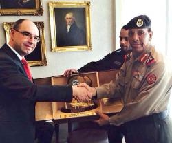 Kuwaiti Military Delegation Visits Switzerland