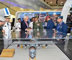 UAE Armed Forces Chief Meets Malaysian Counterpart