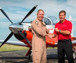 Beechcraft Delivers 900th T-6 Military Training Aircraft