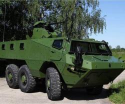 RENAULT TRUCKS Defense VAB ELECTER AT Eurosatory