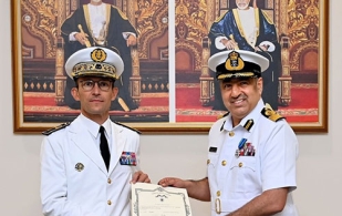 France Confers “Order of Maritime Merit” on Head of Oman’s Maritime Security Centre