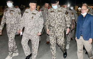 Iraq’s Naval Force Commander Inspects Vital & Economic Facilities 