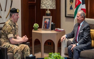 Jordanian King, Army Chief Receive Commander of Lebanese Army 