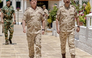 Jordanian King Visits Eastern Military Region Command