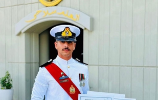Two Iraqi Naval College Students Win Gold Medal of Pakistani Naval Chief of Staff